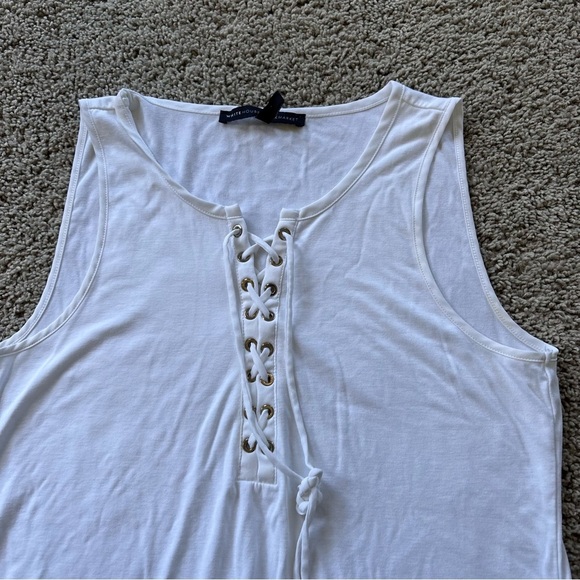 White House Black Market White Lace-Up Sleeveless Top Size Medium - Picture 4 of 6